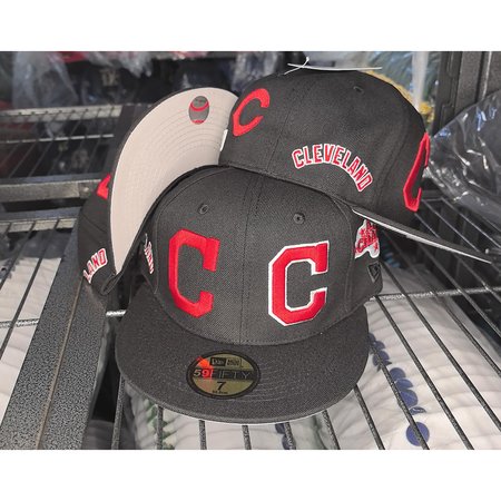 Cleveland Guardians Fitted Hat
