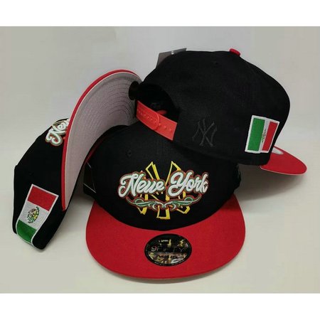 New York Yankees Snapback Hat